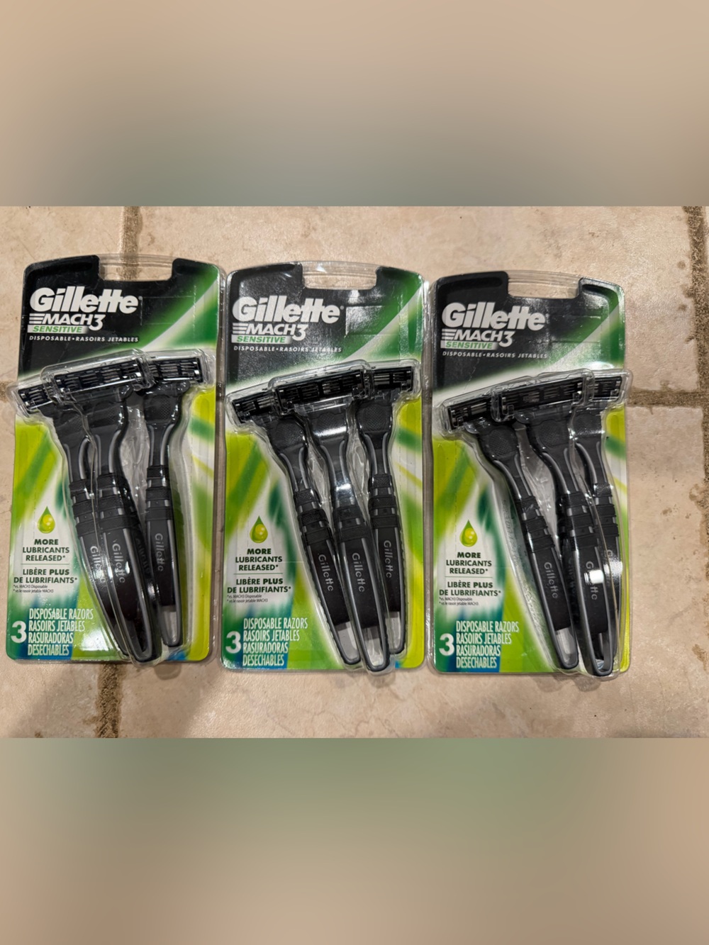 Gillette Mach3 Disposable Razors, Black – 3-Pack